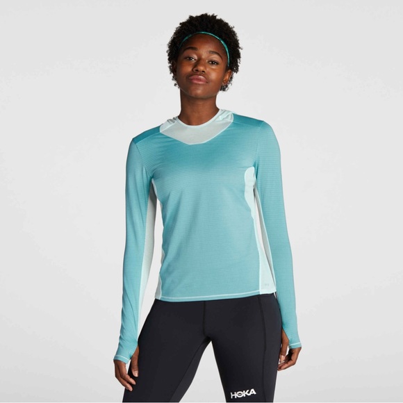 Hoka One One Tops - HOKA Sierra Sun Hoodie in Coastal Shade Blue M Medium